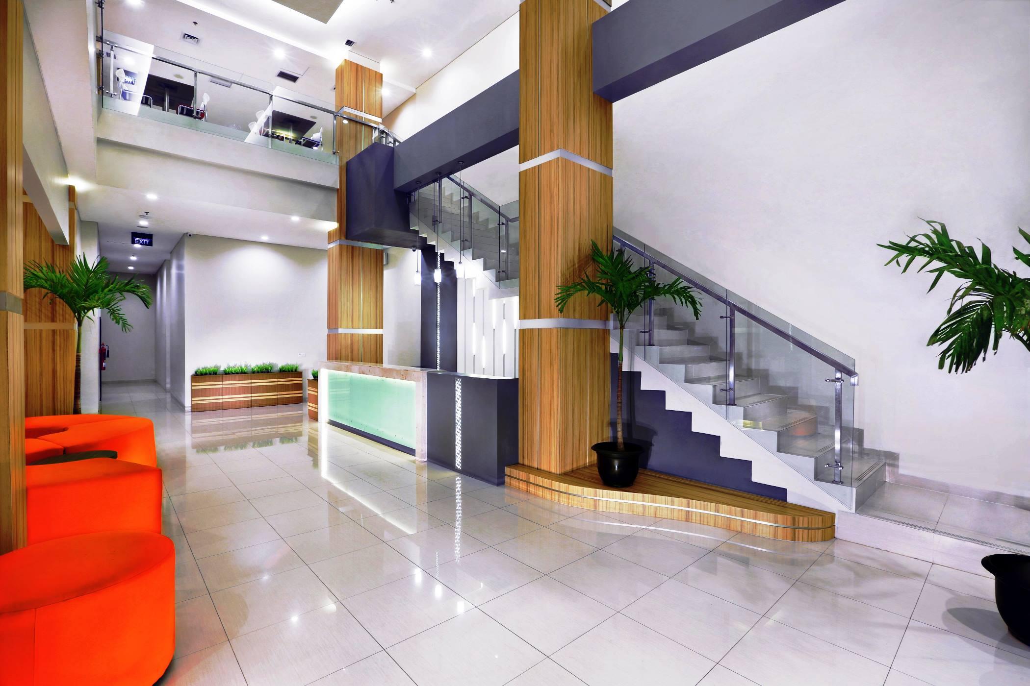 Cordela Hotel Чиребон Экстерьер фото